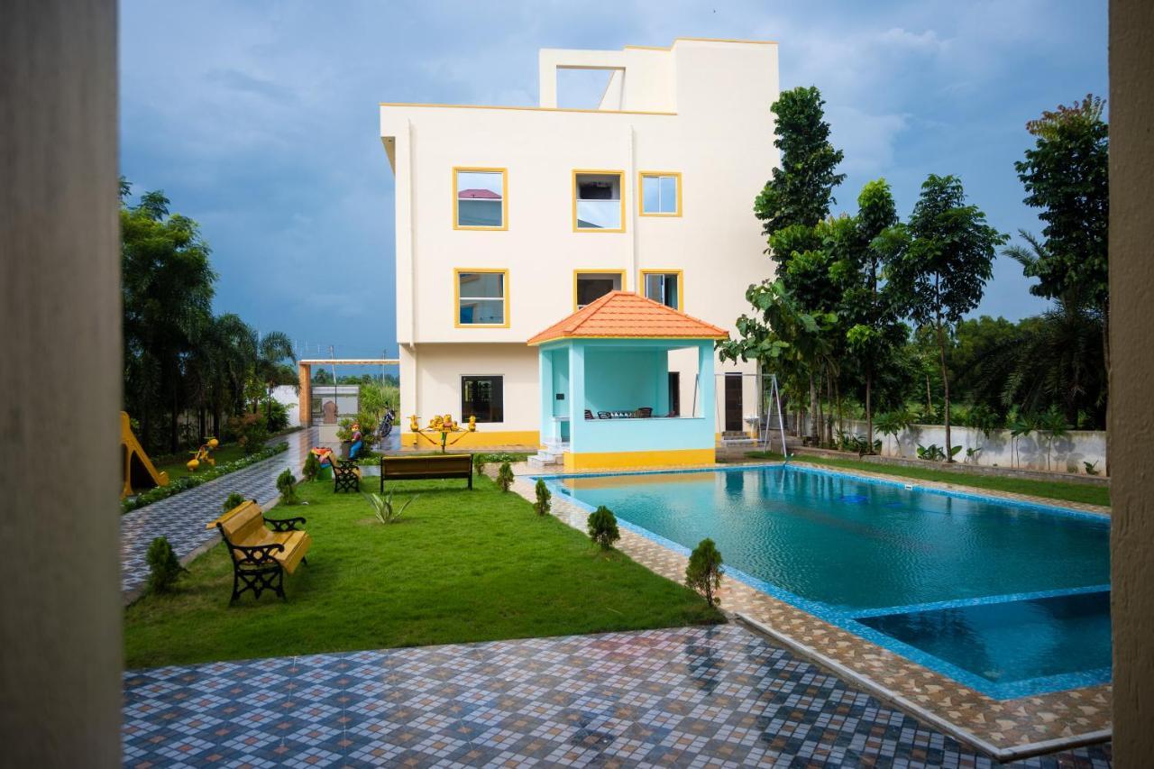 Unique Shantiniketan Hotel Sri Niketan Buitenkant foto