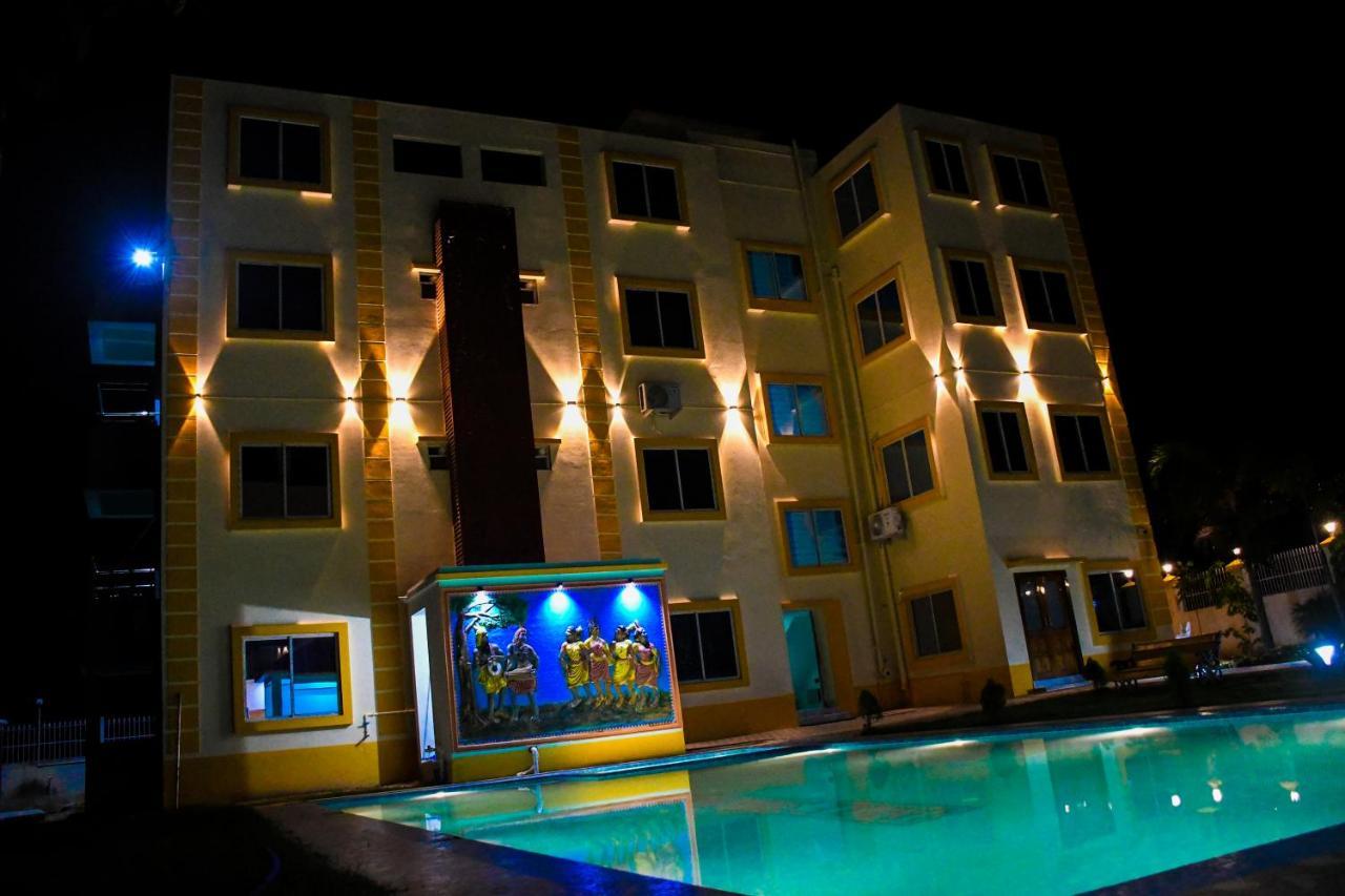 Unique Shantiniketan Hotel Sri Niketan Buitenkant foto
