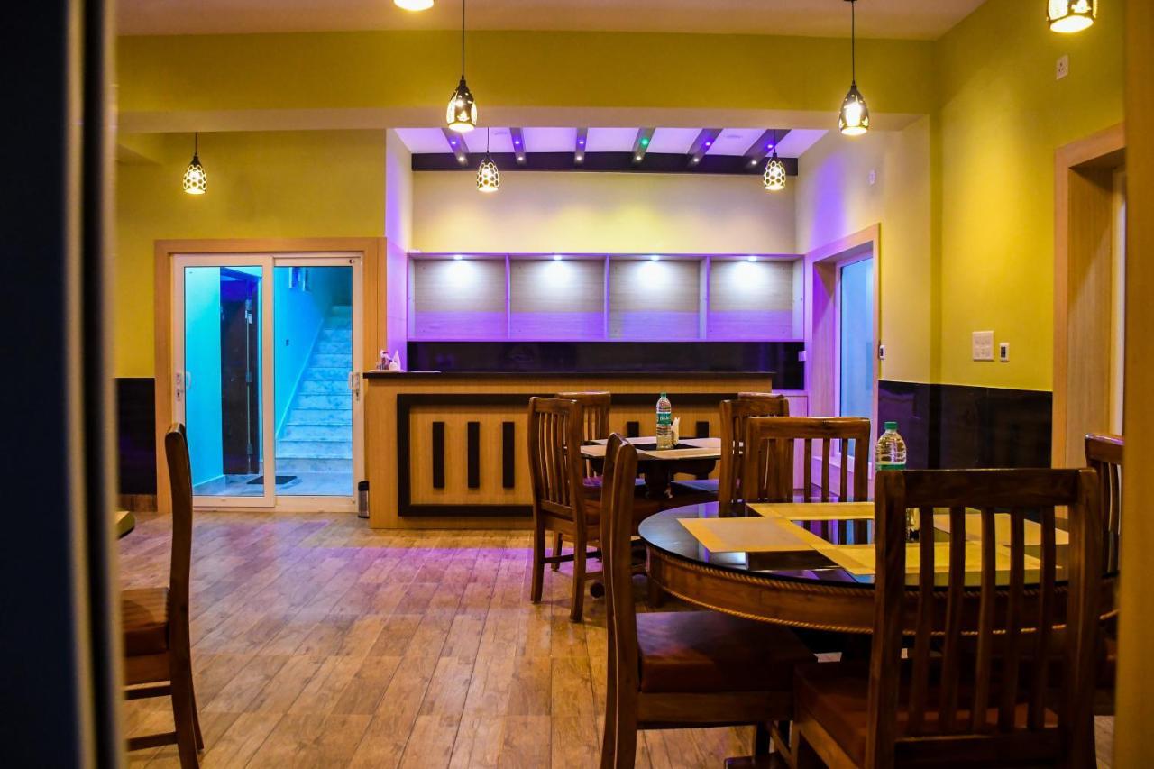 Unique Shantiniketan Hotel Sri Niketan Buitenkant foto