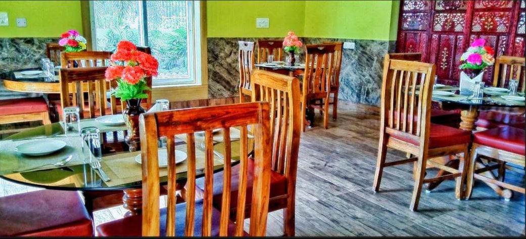 Unique Shantiniketan Hotel Sri Niketan Buitenkant foto